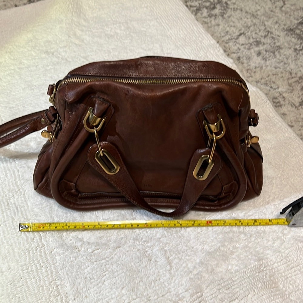Chloe Paraty in Medium Size